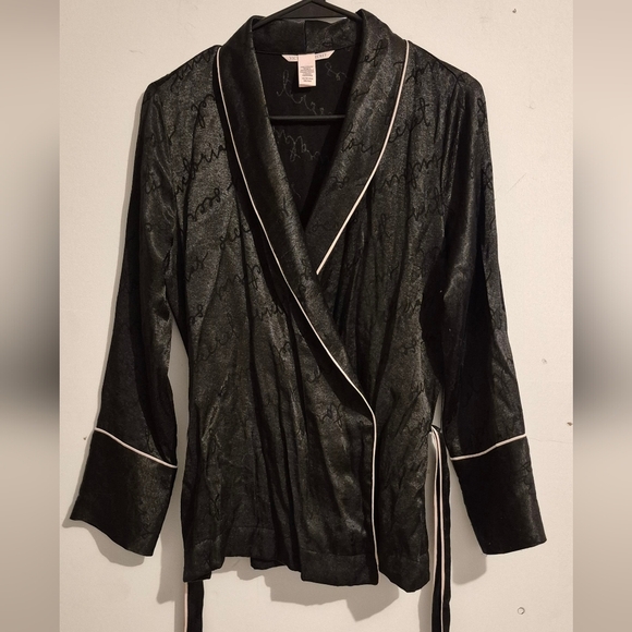 Victoria's Secret Black Lace Robe with White Trim - Picture 1 of 4